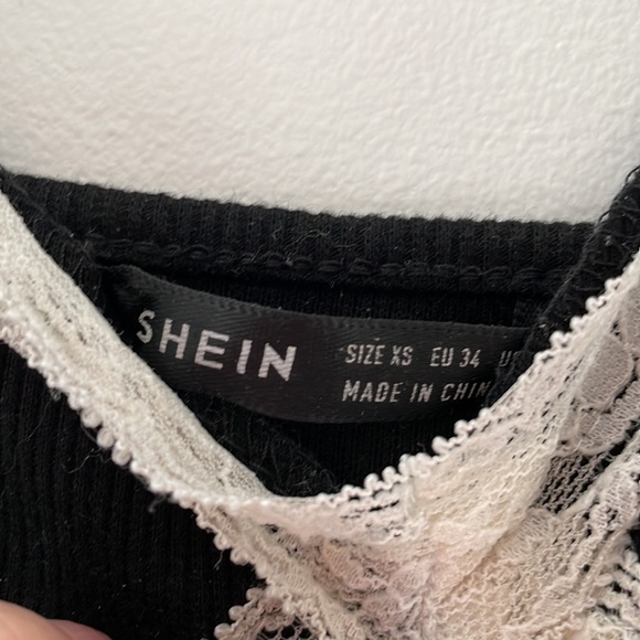 black tank - Picture 2 of 2